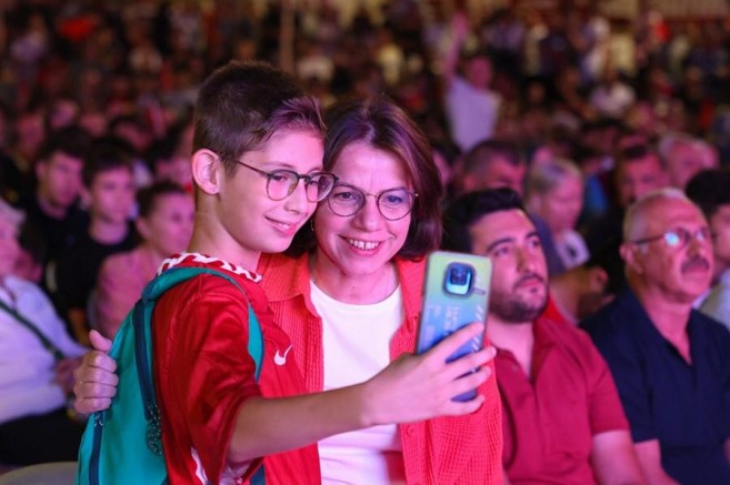 Başkan Esin Köymen; “Bizim Çocuklar Cesaretle Ve Kararlılıkla Oynadı. Başardı!” 