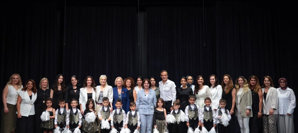 BAŞKAN ESİN KÖYMEN, MUTLU GÜNLERİNDE ÇOCUKLARI YALNIZ BIRAKMADI