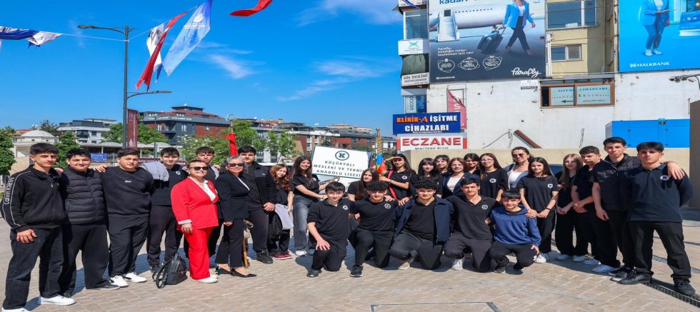 BAŞKAN ESİN KÖYMEN: “DİNLENMEMEK ÜZERE YÜRÜMEYE KARAR VERENLER, ASLA VE ASLA YORULMAZLAR!”