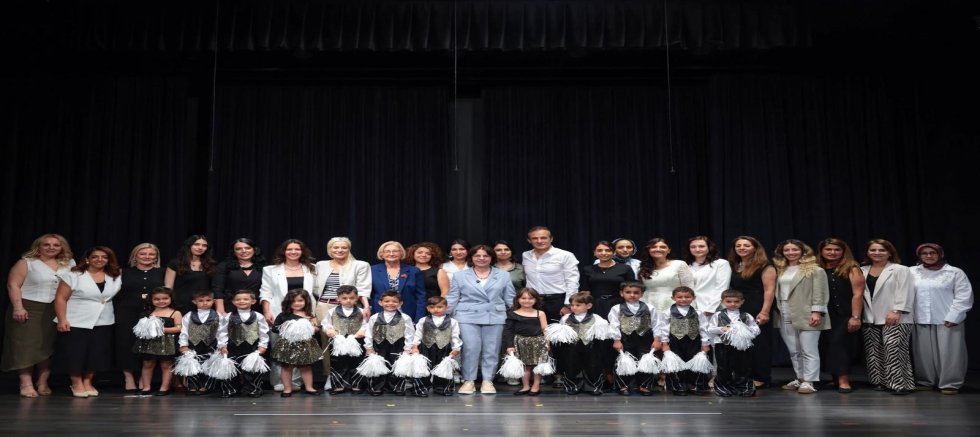 BAŞKAN ESİN KÖYMEN, MUTLU GÜNLERİNDE ÇOCUKLARI YALNIZ BIRAKMADI