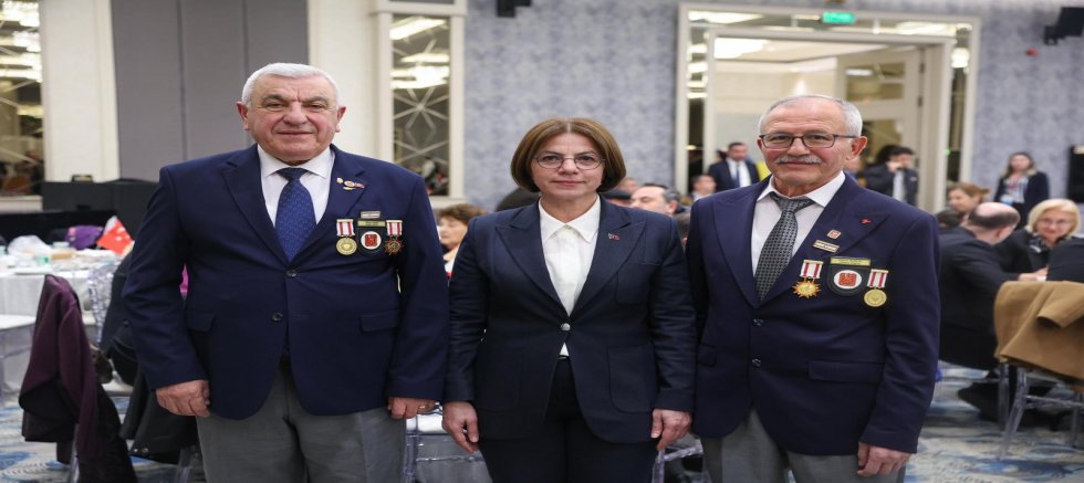 BAŞKAN ESİN KÖYMEN, ŞEHİT VE GAZİ AİLELERİYLE İFTAR SOFRASINDA BULUŞTU