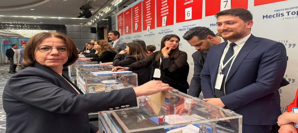BAŞKAN ESİN KÖYMEN, TBB MECLİSİ TOPLANTISINA KATILDI 