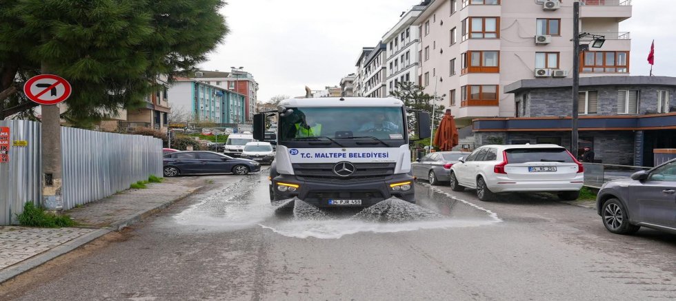MALTEPE BELEDİYESİ’NDEN BAHAR TEMİZLİĞİ SEFERBERLİĞİ DEVAM EDİYOR 