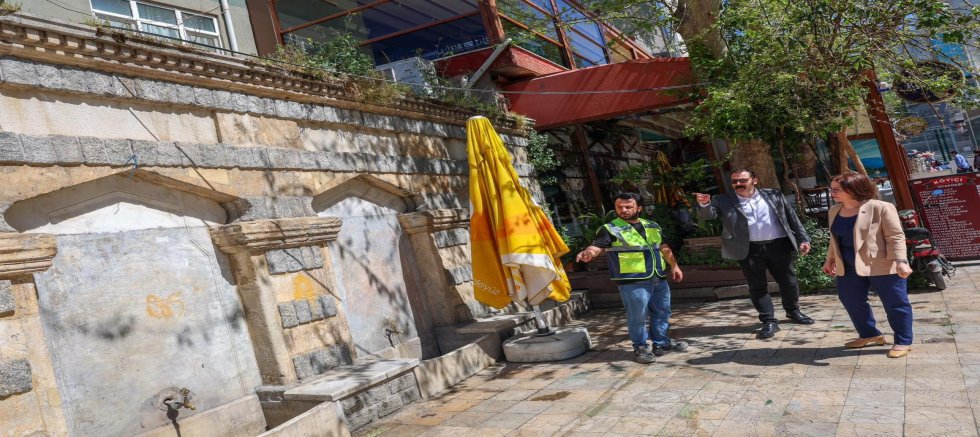 MALTEPE’NİN TARİHİ MİRASI “FEYZULLAH EFENDİ ÇEŞMESİ” RESTORE EDİLİYOR 