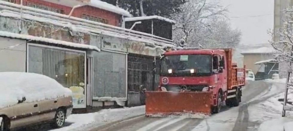 MALTEPE BELEDİYESİ KAR YAĞIŞINA KARŞI TEYAKKUZDA 