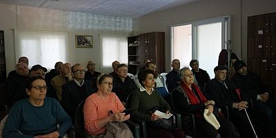 ALTIN YILLAR YAŞAM MERKEZİ’NDE TEMEL AFET EĞİTİMİ VERİLDİ 