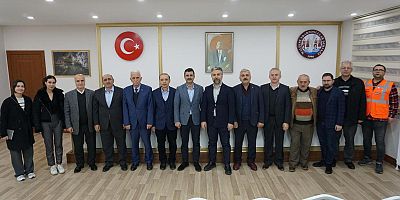 Bağımsız Aday Engin Özkan, Maltepe Trabzonlular Derneği'ni ziyaret etti