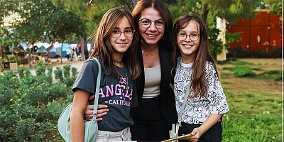 BAŞKAN ESİN KÖYMEN: “BİR ÇOCUK GÜLERSE, DÜNYA GÜLER”