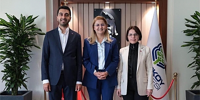 BAŞKAN ESİN KÖYMEN’DEN AYŞEGÜL OVALIOĞLU’NA ZİYARET 