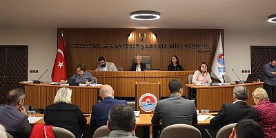 BAŞKAN ESİN KÖYMEN’E ‘OY BİRLİĞİYLE YETKİ’ VERİLDİ!