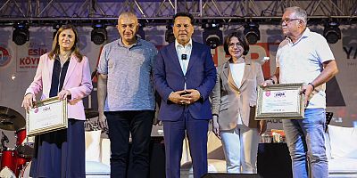 BAŞKAN ESİN KÖYMEN: “MALTEPE’NİN KALBİNDE, CUMHURİYET MEYDANI’NDA KİTAP GÜNLERİ’NE DEVAM EDİYORUZ”