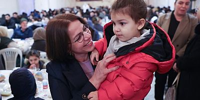 BAŞKAN ESİN KÖYMEN, MALTEPELİLERLE İFTAR SOFRASINDA BULUŞTU