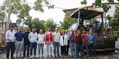 BAŞKAN ESİN KÖYMEN: “YAYA VE ARAÇ ULAŞIMINI DAHA KONFORLU VE GÜVENLİ HÂLE GETİRMEK AMACIYLA ÇALIŞMALARIMIZI PLANLI BİR ŞEKİLDE SÜRDÜRÜYORUZ”