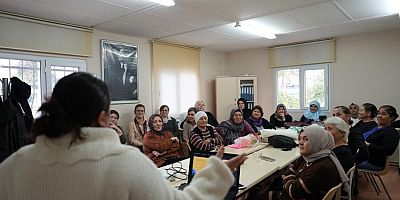 “DEĞERLERİN EDİNİLMESİNDE AİLENİN ROLÜ” SEMİNERİ DÜZENLEDİ 