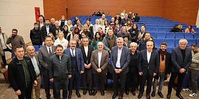 Kadem Ekşi, Prof. Dr. Mikdat Kadıoğlu ile birlikte “Deprem Gerçekleri ve Maltepe” söyleşine katıldı  