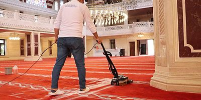 MALTEPE BELEDİYESİ’NDEN BAYRAM TEMİZLİĞİ 