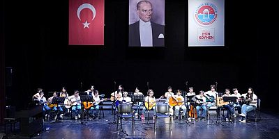 MALTEPE’DE GELECEĞİN SANATÇILARINDAN YIL SONU GÖSTERİSİ 
