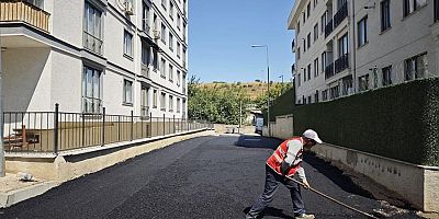 MALTEPE’NİN YOLLARI YENİLENİYOR 