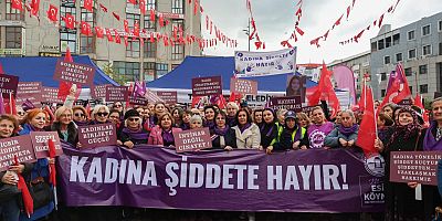 MALTEPELİ KADINLAR, ‘ŞİDDETE KARŞI DUR’ DEDİ