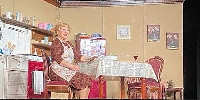 SUMRU YAVRUCAK KAPALI GİŞE OYUNUYLA MALTEPE’DE SAHNE ALDI