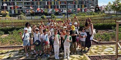 YAZ OKULU ÖĞRENCİLERİNDEN “TARIM PARKI”NA ÇIKARMA 